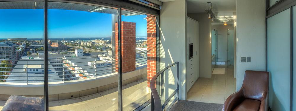 Penthouse Apartment *